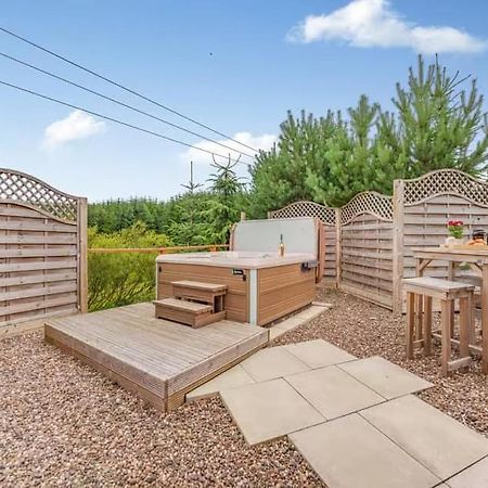 Lochinvar - Clydesdale Log Cabin With Hot Tub إيردري المظهر الخارجي الصورة