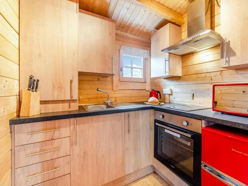 Lochinvar - Clydesdale Log Cabin With Hot Tub إيردري المظهر الخارجي الصورة
