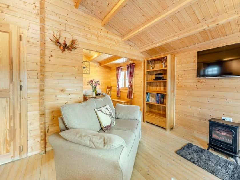 Lochinvar - Clydesdale Log Cabin With Hot Tub إيردري المظهر الخارجي الصورة